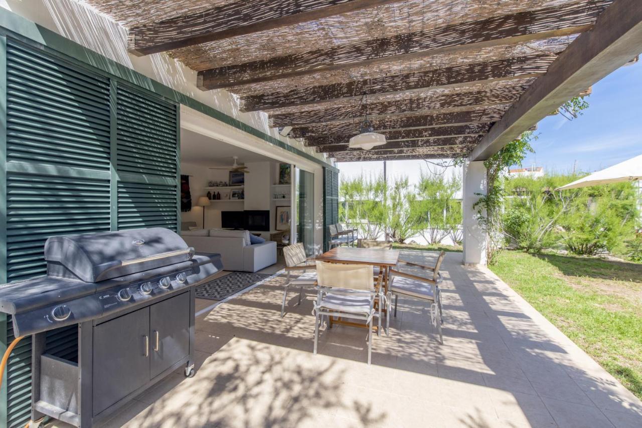 Villa Biniancolla Ginesta Exterior foto
